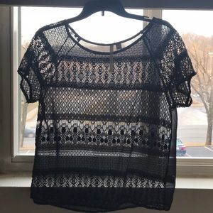 Lauren Conrad short sleeve top with lace detail